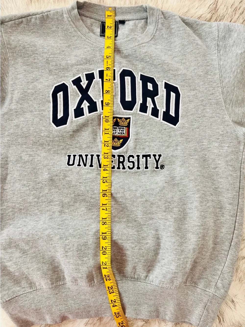 Oxford University Official Gray Crewneck Sweatshirt Crest Size M